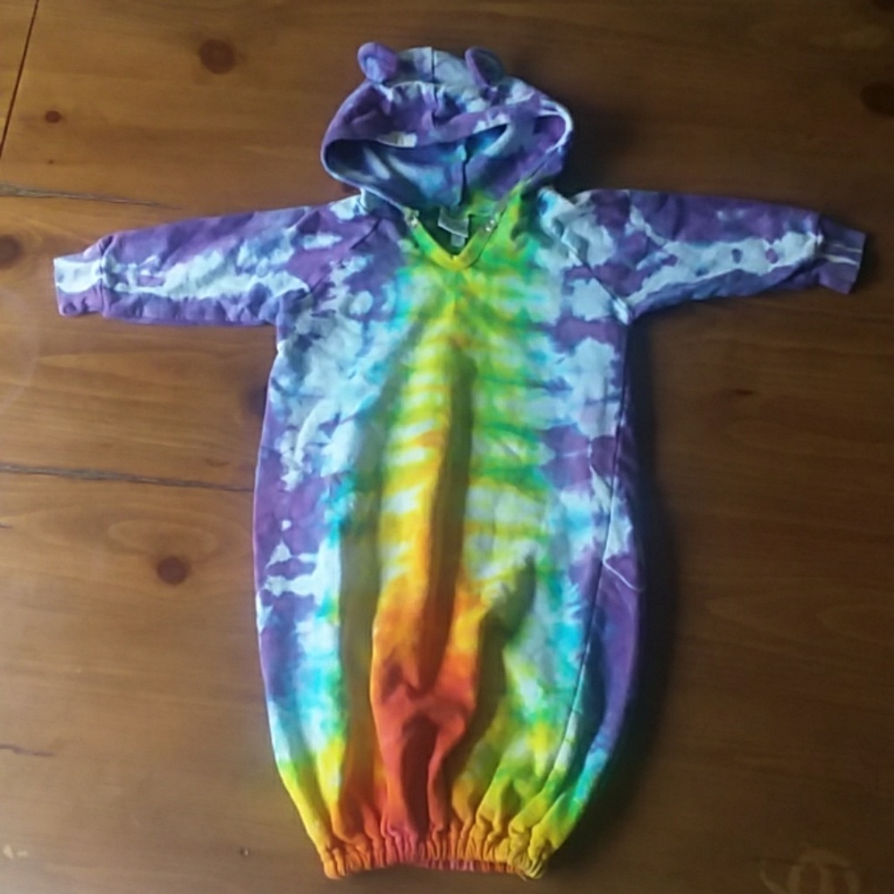 Tie dye baby sleeper